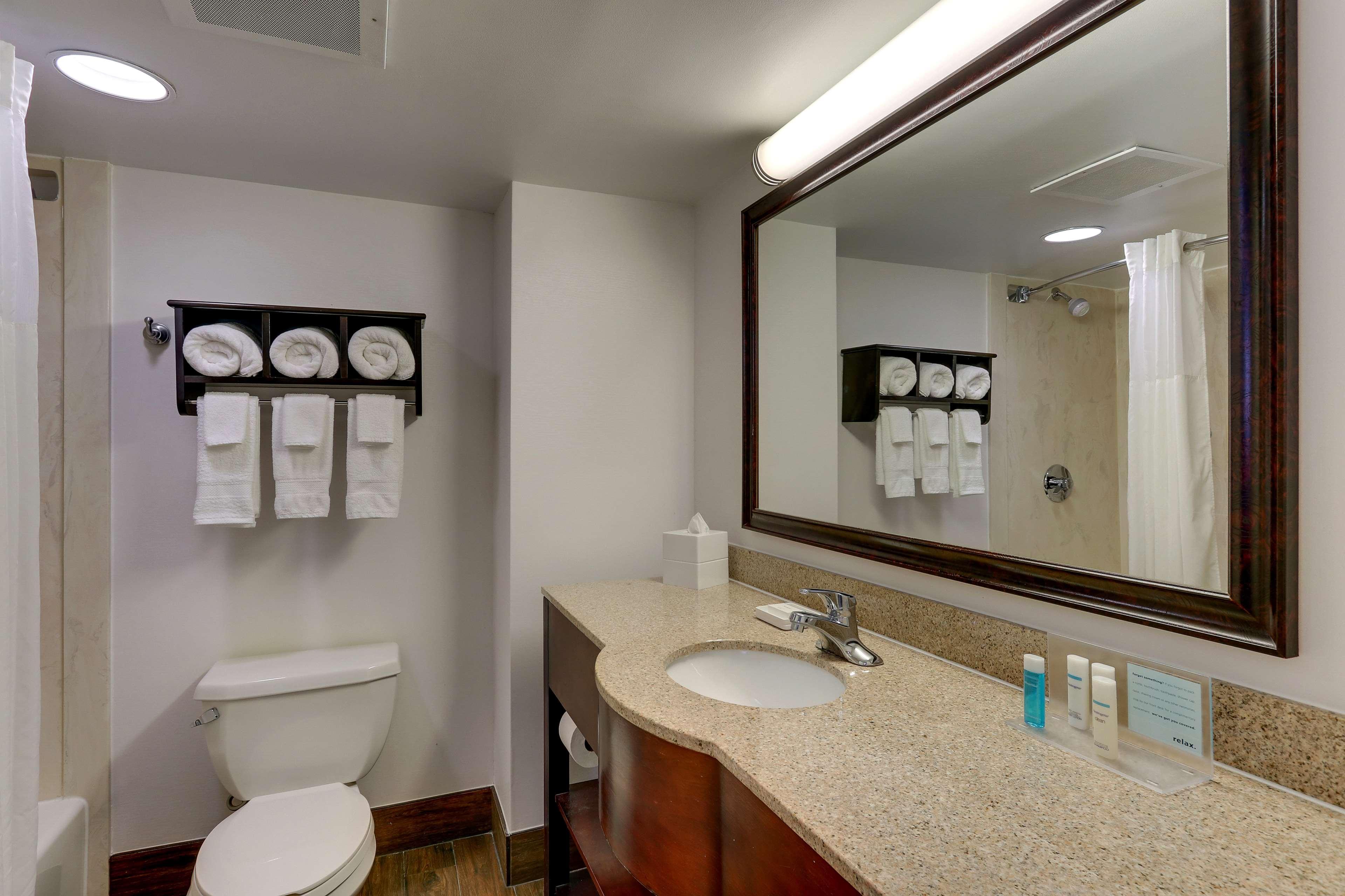 Hampton Inn Springfield Eksteriør bilde