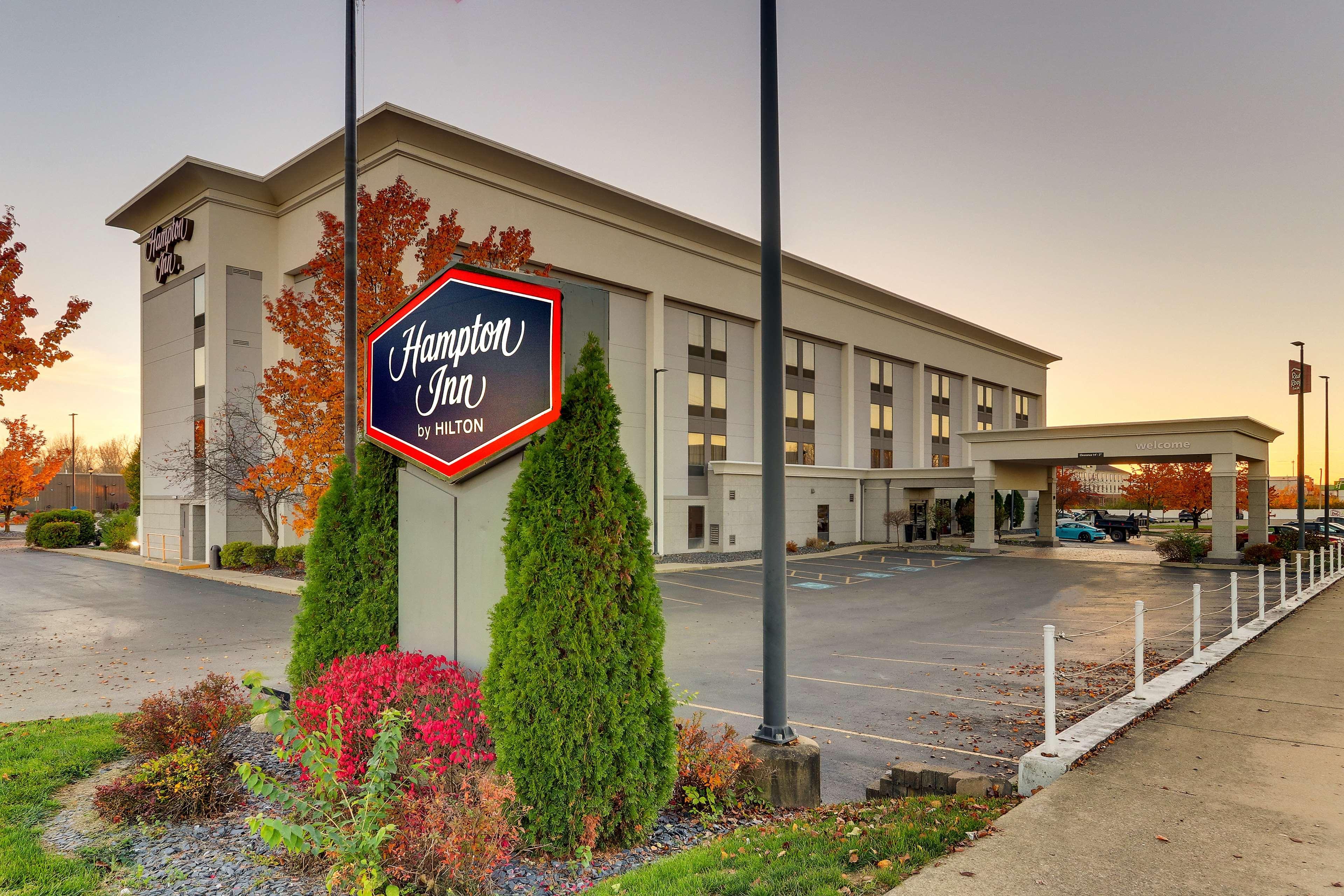 Hampton Inn Springfield Eksteriør bilde