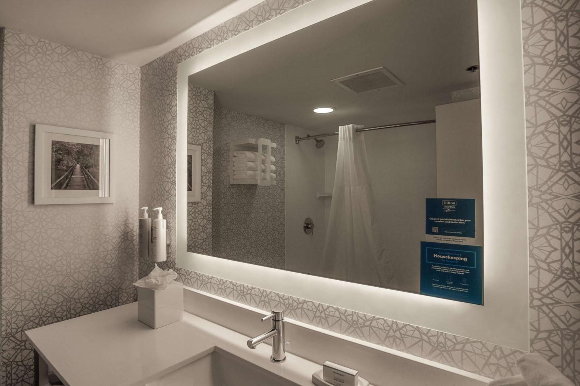 Hampton Inn Springfield Eksteriør bilde