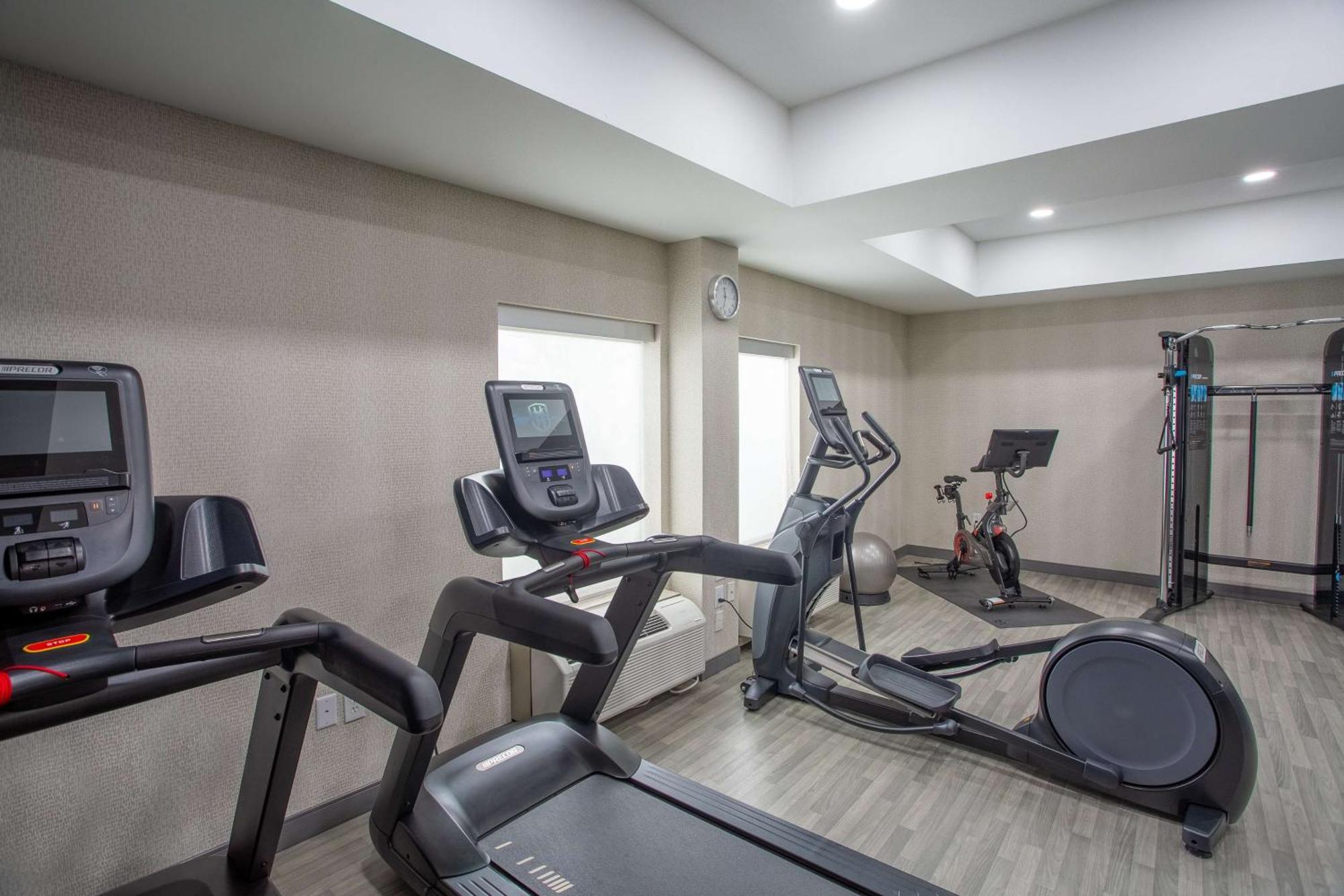 Hampton Inn Springfield Eksteriør bilde
