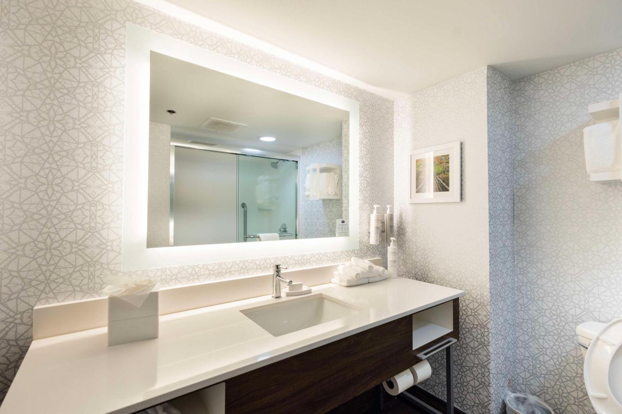 Hampton Inn Springfield Eksteriør bilde