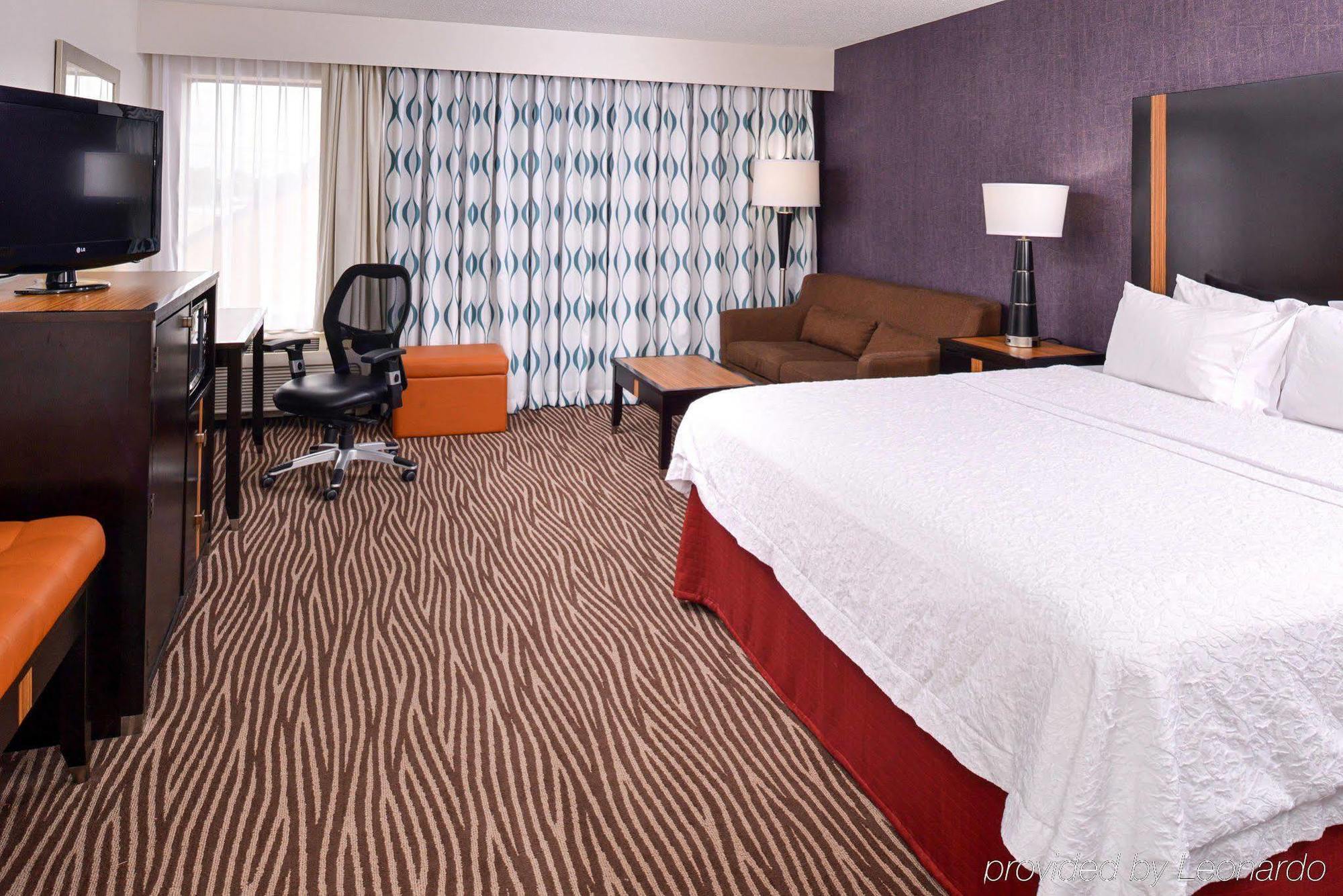 Hampton Inn Springfield Eksteriør bilde