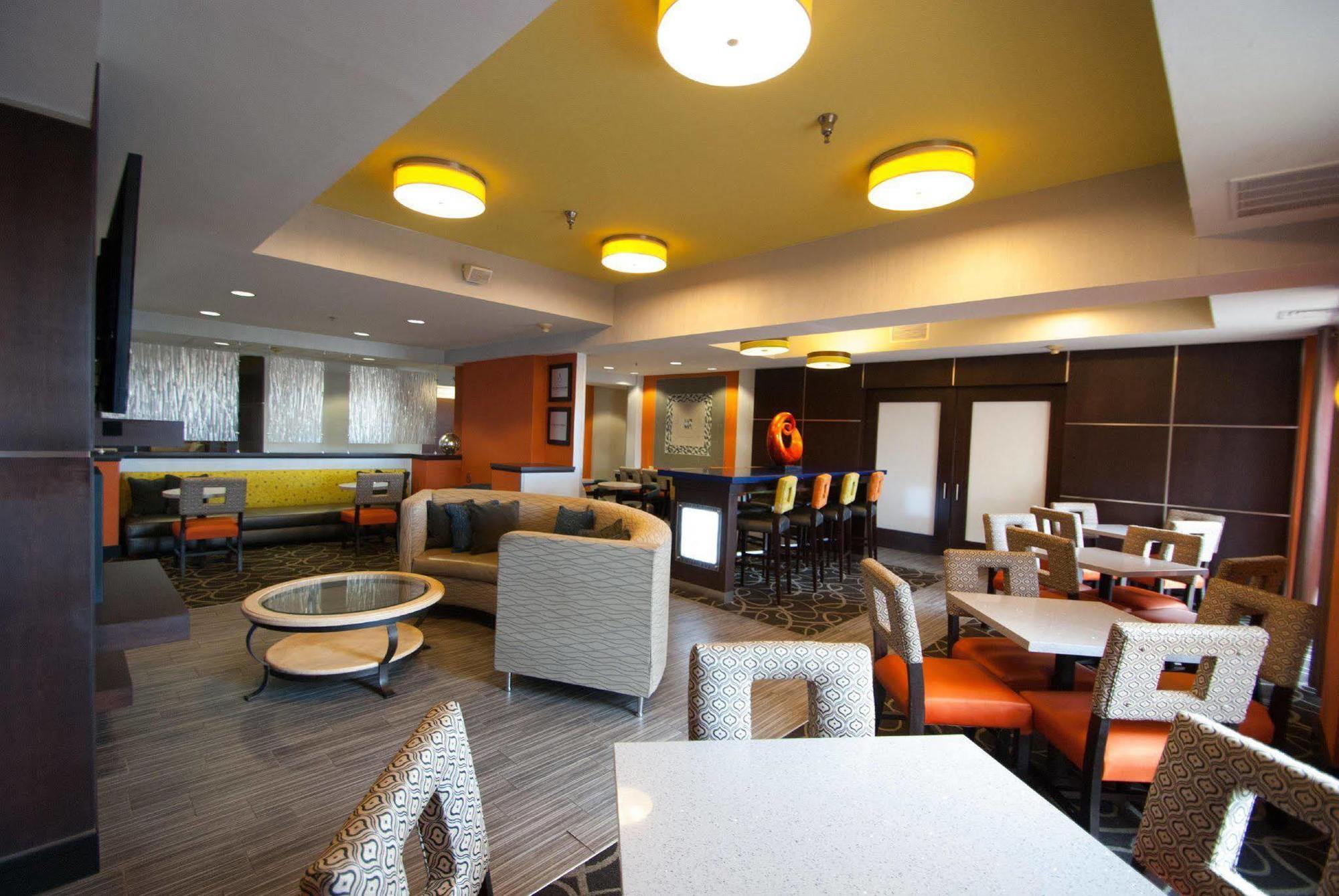Hampton Inn Springfield Eksteriør bilde
