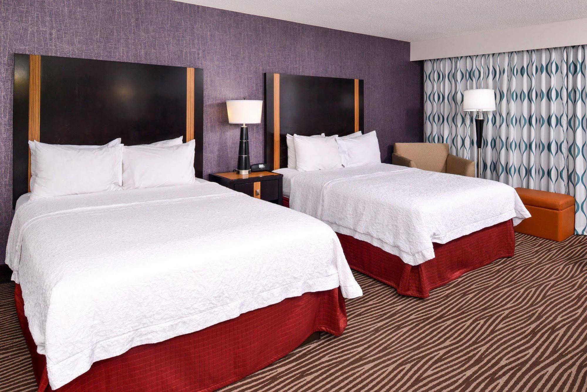Hampton Inn Springfield Eksteriør bilde