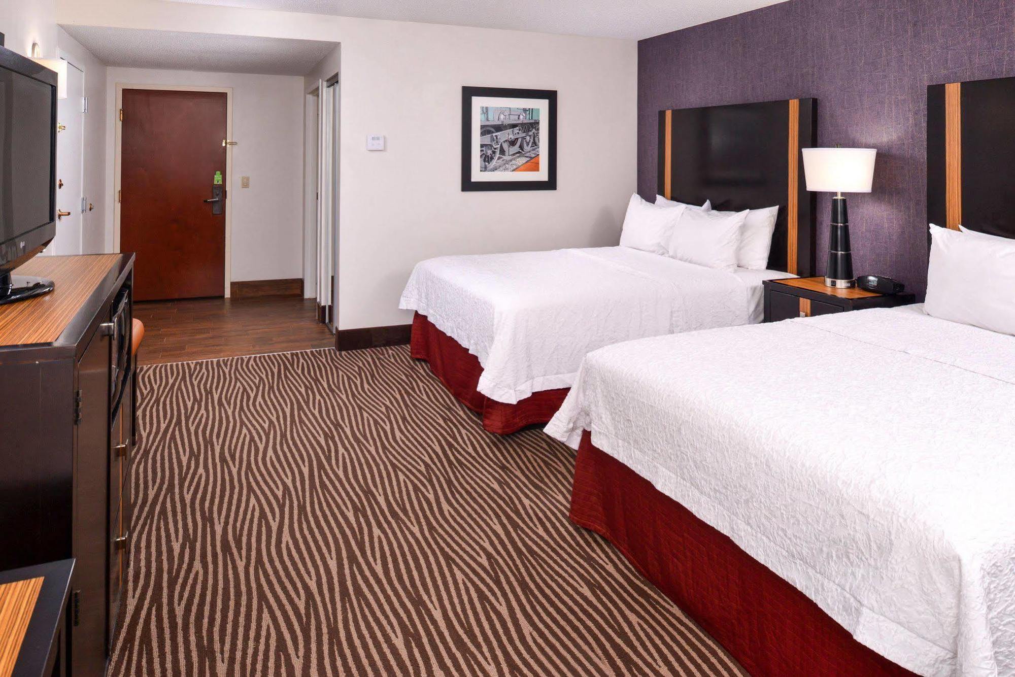 Hampton Inn Springfield Eksteriør bilde
